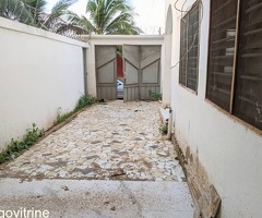 APPARTEMENT SCINDÉ EN COUR UNIQUE BIEN PROPRE